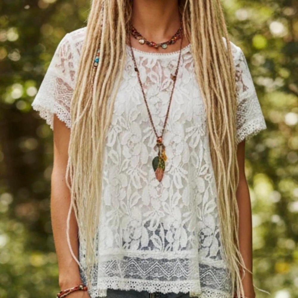 The Limited White lace top short sleeves tank bobo coquette festival layering